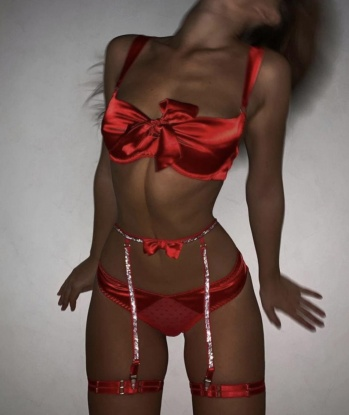 Анкета проститутки Ира - город Гинта, 25 лет, №7006